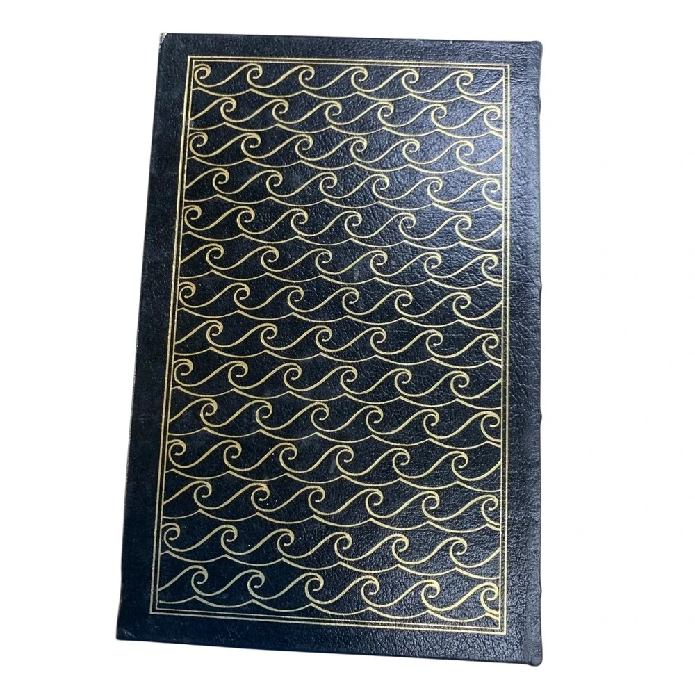 Moby Dick or The Whale Herman Melville Black & Gold‎ Hardcover Book